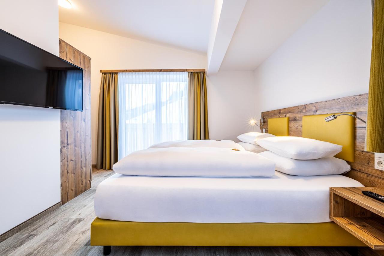 Der Alpenblick Hotel Санкт Йохан им Понгау Екстериор снимка