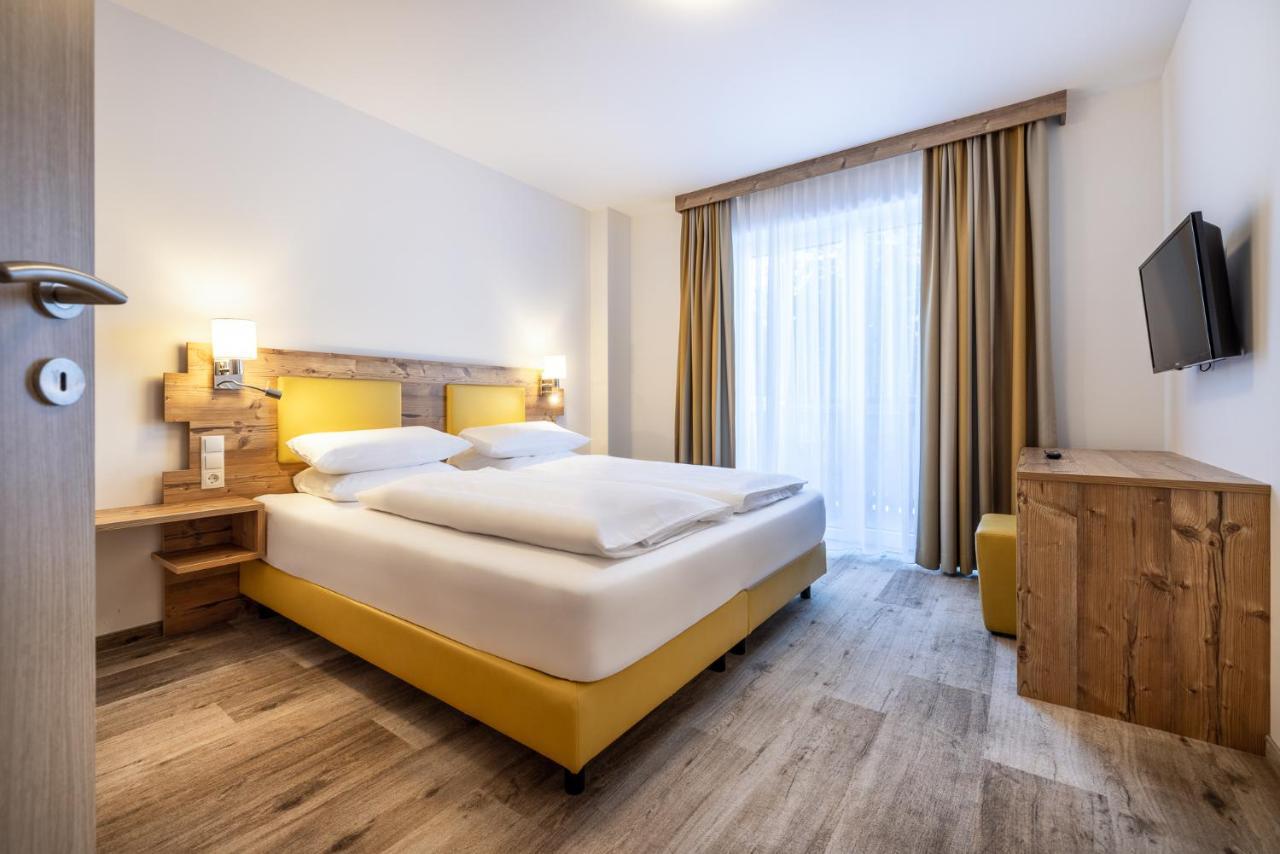 Der Alpenblick Hotel Санкт Йохан им Понгау Екстериор снимка
