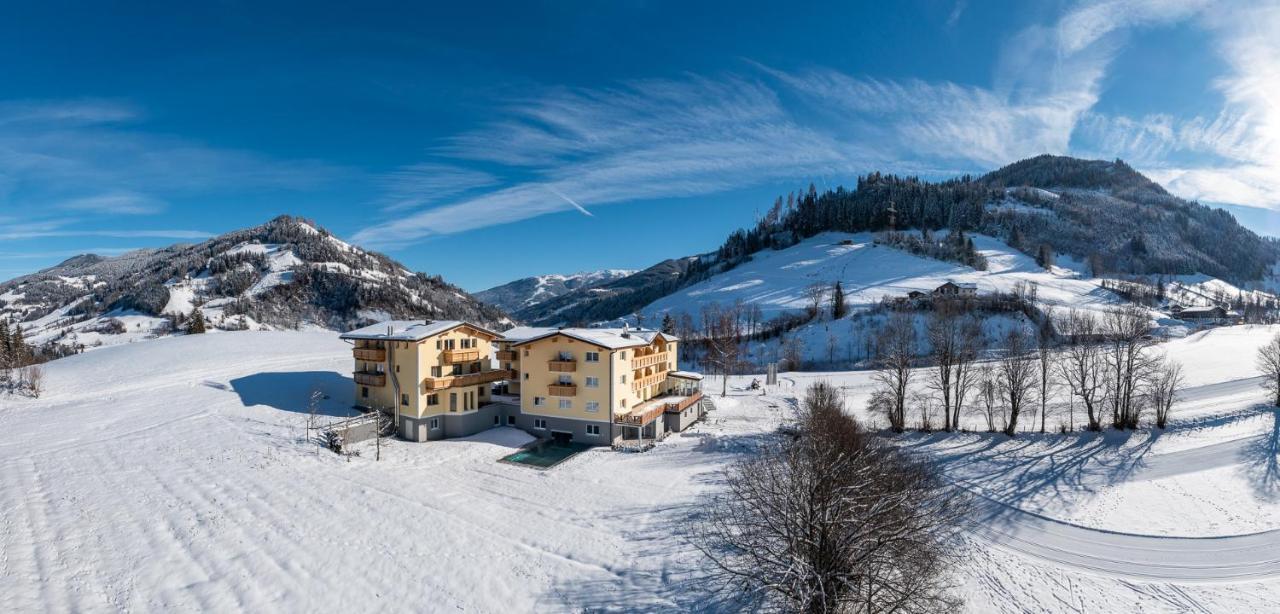 Der Alpenblick Hotel Санкт Йохан им Понгау Екстериор снимка