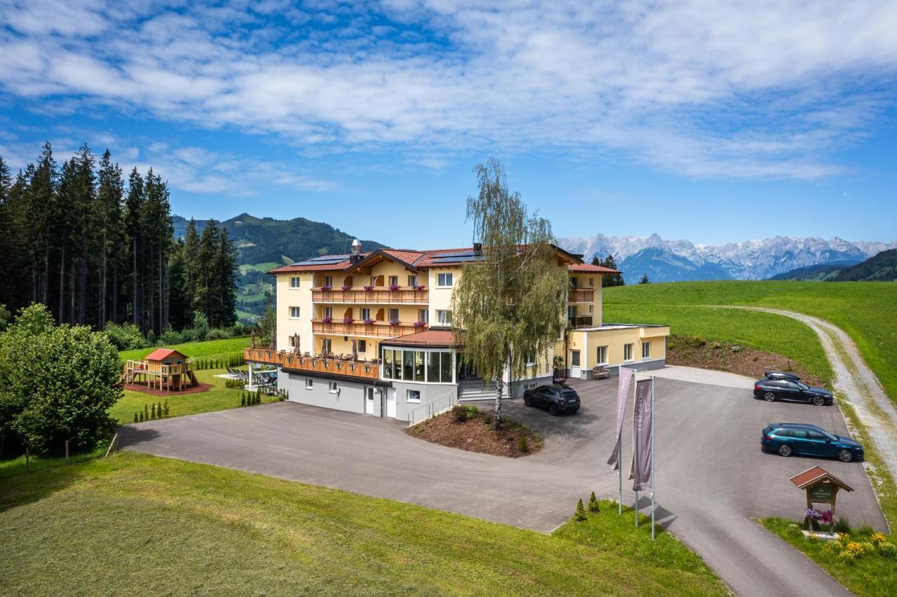 Der Alpenblick Hotel Санкт Йохан им Понгау Екстериор снимка