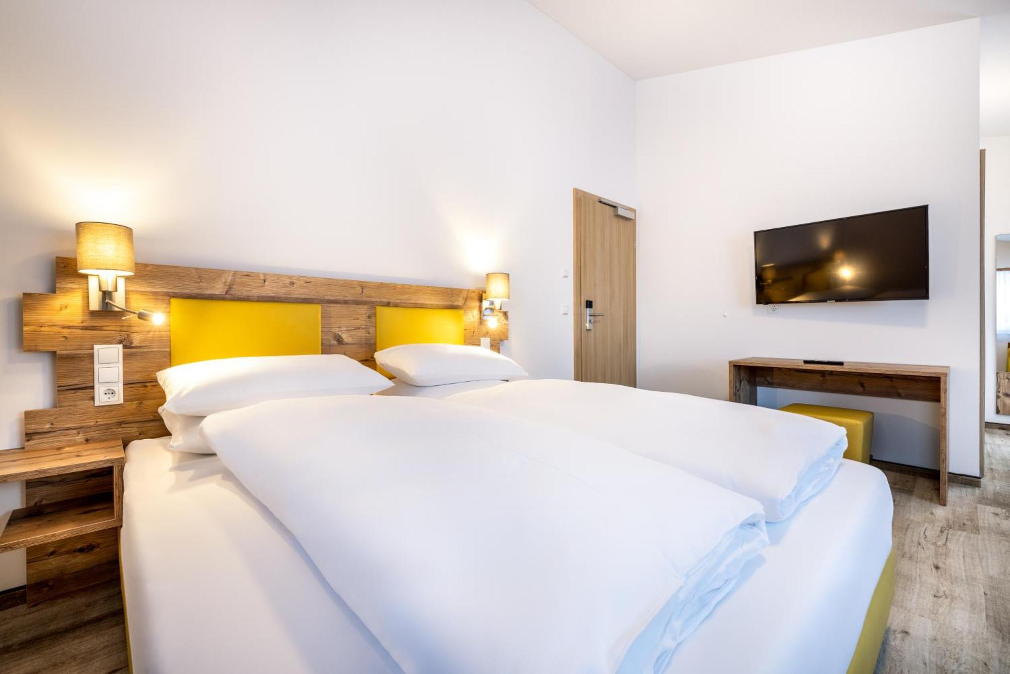 Der Alpenblick Hotel Санкт Йохан им Понгау Екстериор снимка